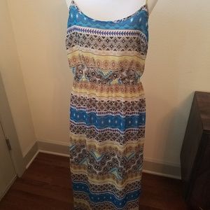 Old Navy Geo Maxi Dress